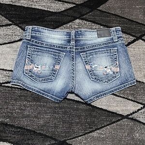 BKE STELLA COLOR-POP DESTRUCTION POCKETS DENIM JEAN SHORTS